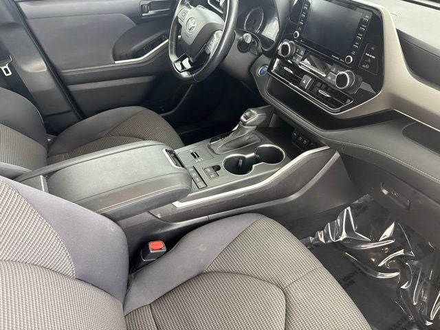 2020 Toyota Highlander Hybrid LE