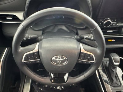 2023 Toyota Highlander Platinum
