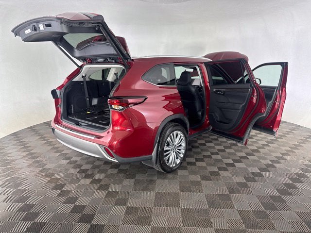 2024 Toyota Highlander Platinum AWD