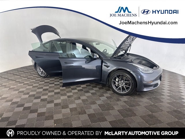 2022 Tesla Model 3 Long Range AWD