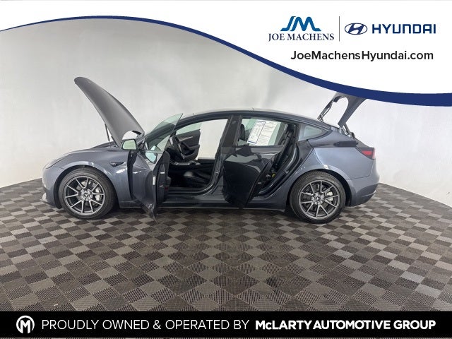 2022 Tesla Model 3 Long Range AWD