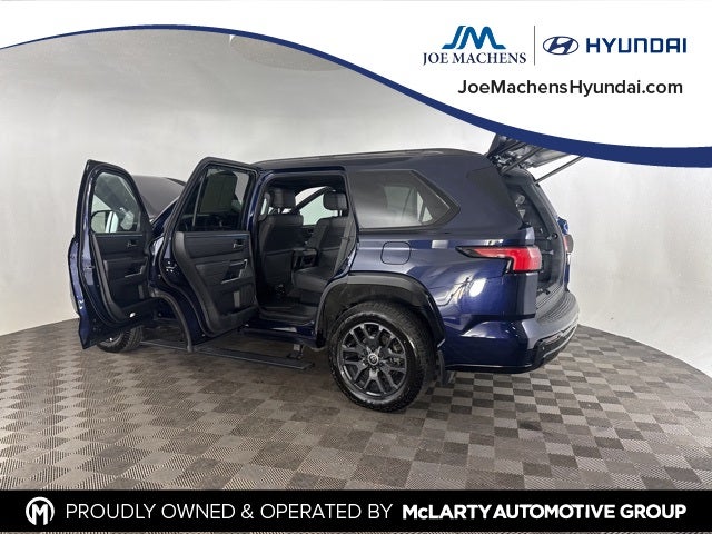 2024 Toyota Sequoia Platinum 4WD