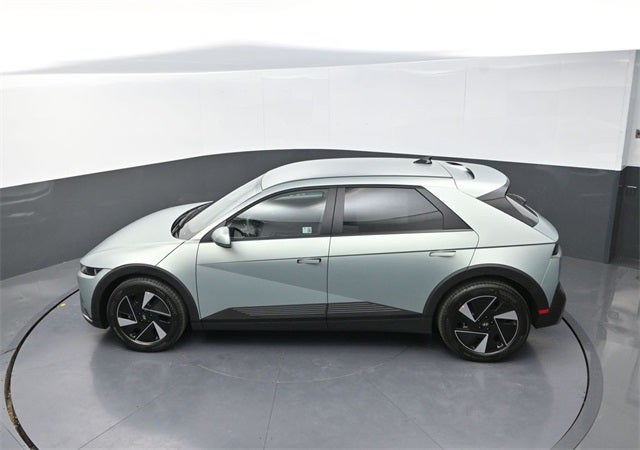 2026 Hyundai IONIQ 5 SEL AWD 19" Wheels