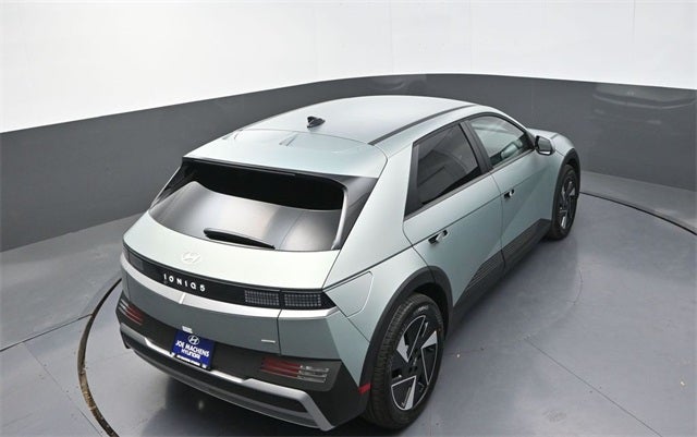 2026 Hyundai IONIQ 5 SEL AWD 19" Wheels