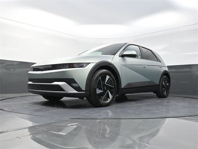 2026 Hyundai IONIQ 5 SEL AWD 19" Wheels