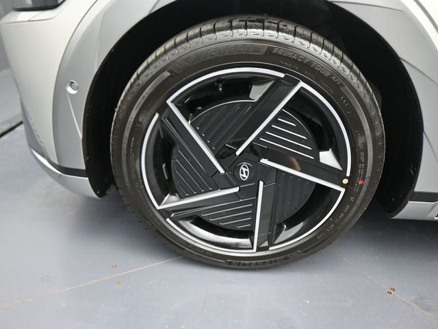 2026 Hyundai Ioniq5 Limited AWD 20" Wheels