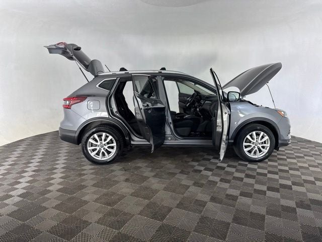 2020 Nissan Rogue Sport SV