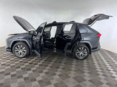 2022 Toyota RAV4 Hybrid XLE Premium AWD