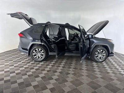 2022 Toyota RAV4 Hybrid XLE Premium AWD