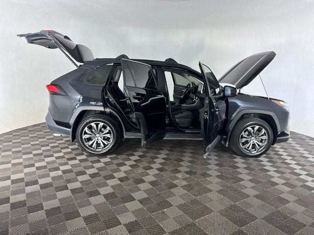 2022 Toyota RAV4 Hybrid XLE Premium AWD