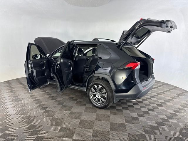 2022 Toyota RAV4 Hybrid XLE Premium AWD