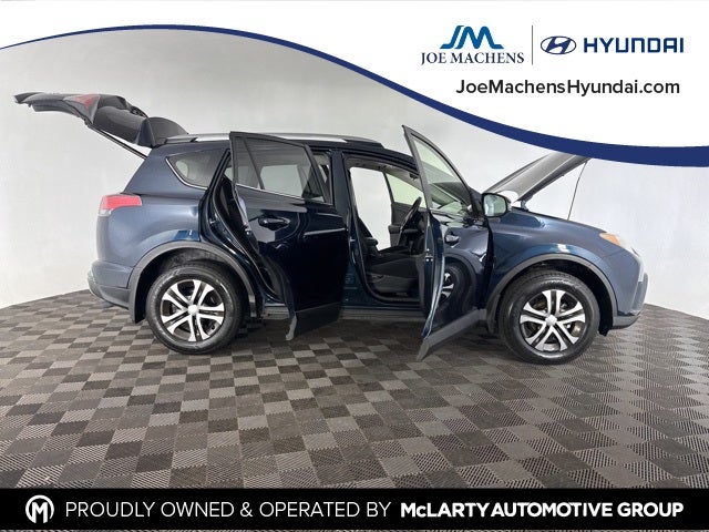 2017 Toyota RAV4 XLE AWD