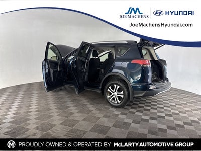 2017 Toyota RAV4 XLE AWD