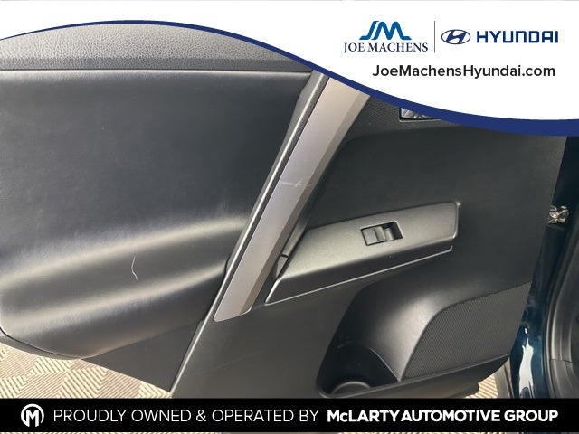 2017 Toyota RAV4 XLE AWD