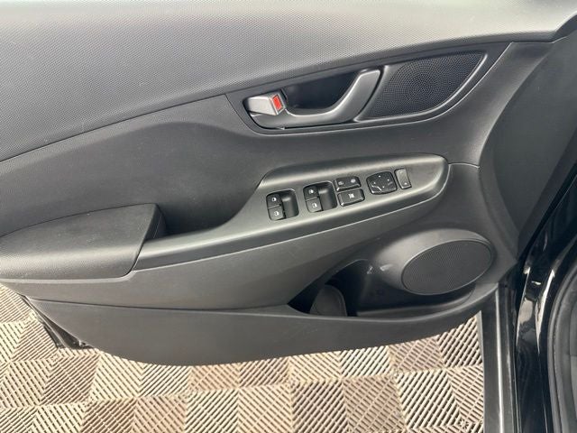 2022 Hyundai Kona SEL FWD