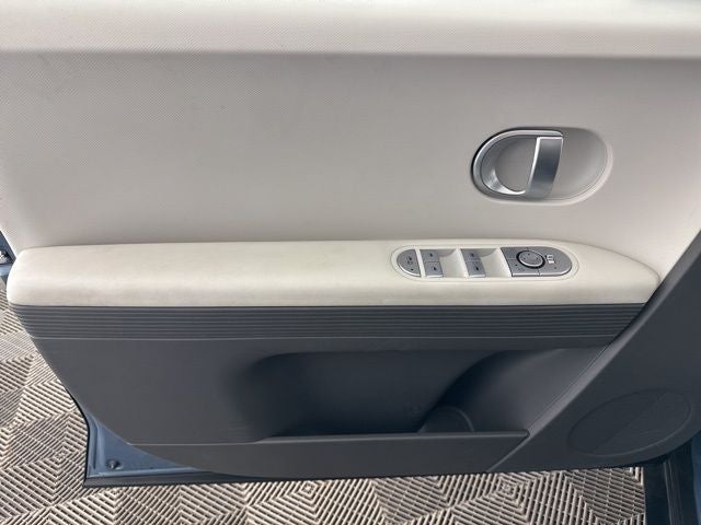 2023 Hyundai IONIQ 5 SE RWD