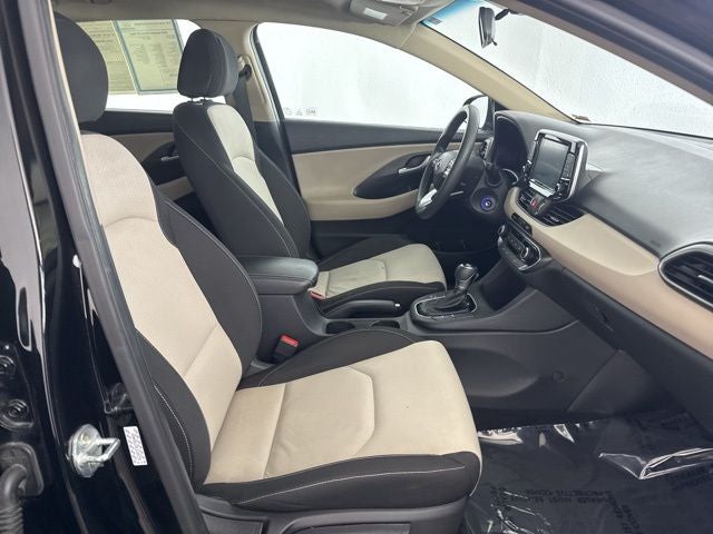 2020 Hyundai Elantra GT Base