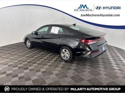 2025 Hyundai Elantra SE
