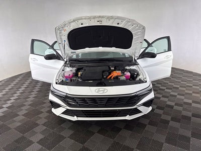 2025 Hyundai Elantra Hybrid SEL Sport