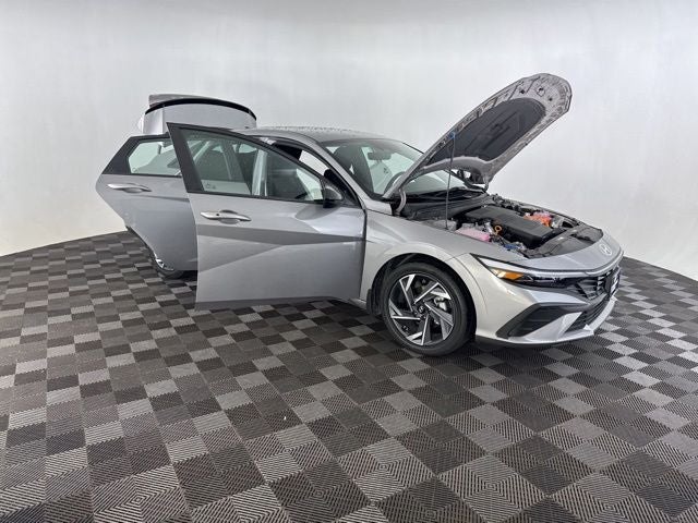 2025 Hyundai Elantra Hybrid SEL Sport