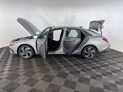 2025 Hyundai Elantra Hybrid SEL Sport