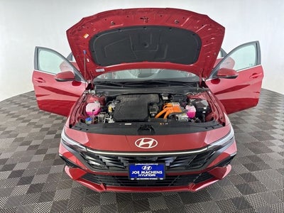 2025 Hyundai Elantra Hybrid Limited