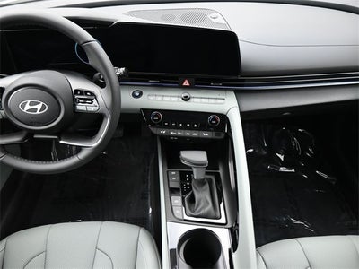 2025 Hyundai Elantra Hybrid Limited