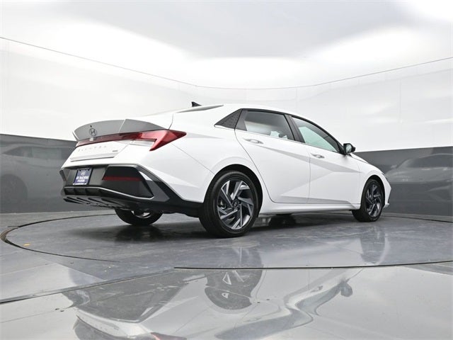 2025 Hyundai Elantra Hybrid Limited