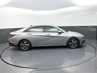 2025 Hyundai Elantra Hybrid Limited