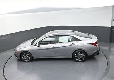 2025 Hyundai Elantra Hybrid Limited