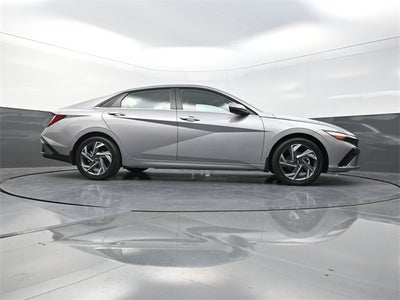 2025 Hyundai Elantra Hybrid Limited