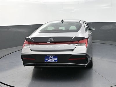 2025 Hyundai Elantra Hybrid Limited