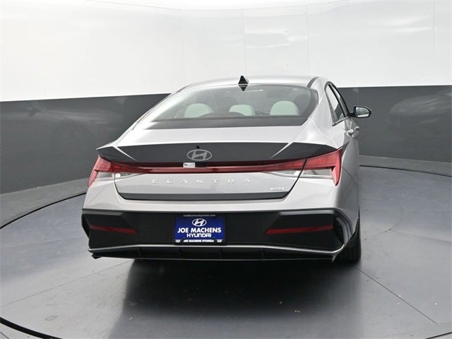 2025 Hyundai Elantra Hybrid Limited