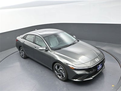 2025 Hyundai Elantra Hybrid Limited