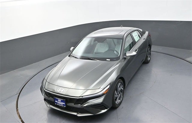 2025 Hyundai Elantra Hybrid Limited