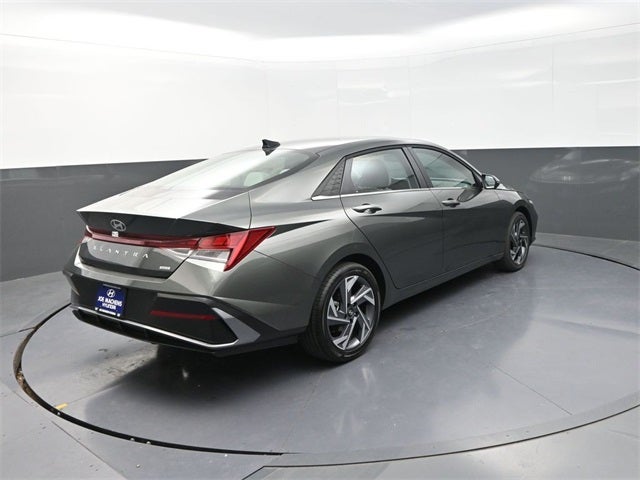 2025 Hyundai Elantra Hybrid Limited