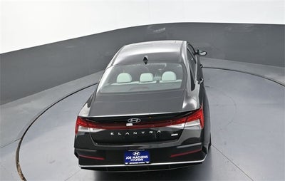 2025 Hyundai Elantra Hybrid Limited