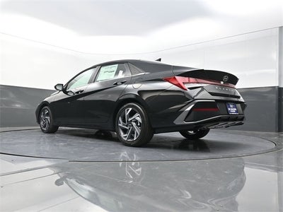 2025 Hyundai Elantra Hybrid Limited