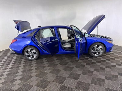 2025 Hyundai Elantra Limited