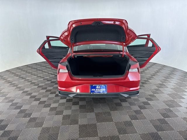 2023 Hyundai Elantra SEL w/ Convenience Pkg