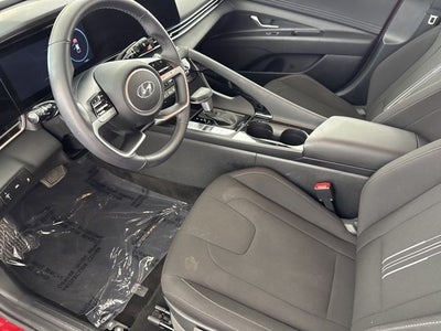 2023 Hyundai Elantra SEL w/ Convenience Pkg