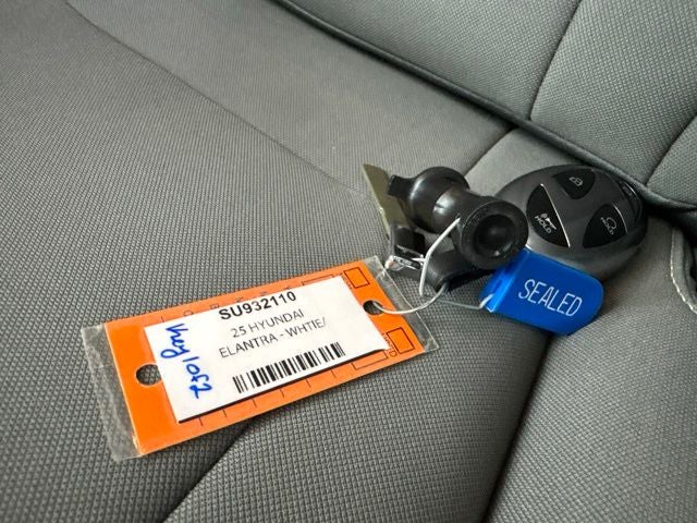 2025 Hyundai Elantra SEL Convenience