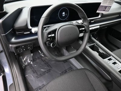 2025 Hyundai IONIQ 6 SE RWD