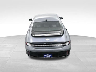 2025 Hyundai IONIQ 6 SE RWD