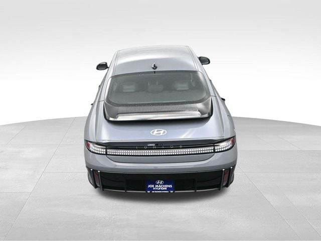 2025 Hyundai IONIQ 6 SE RWD