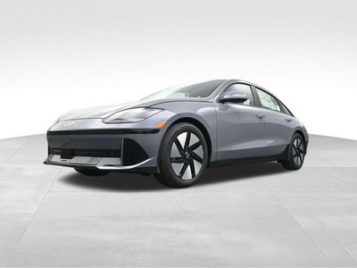 2025 Hyundai IONIQ 6 SE RWD