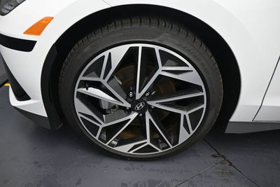 2025 Hyundai IONIQ 6 SEL AWD