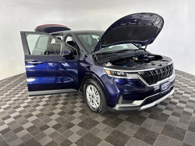 2023 Kia Carnival LX Seat Package