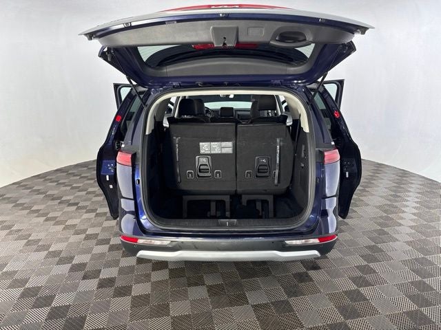 2023 Kia Carnival LX Seat Package