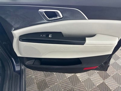 2023 Kia Carnival LX Seat Package
